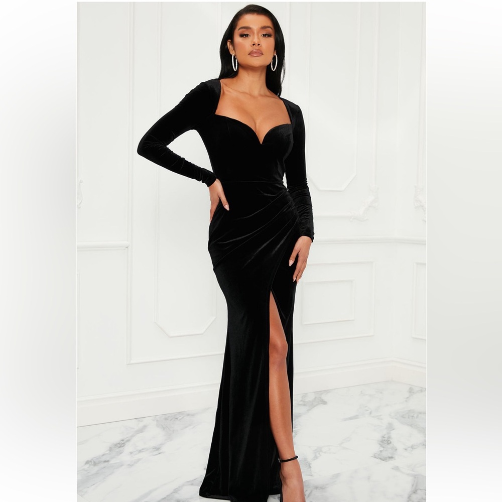 Fashion Nova Velvet Formal Dress